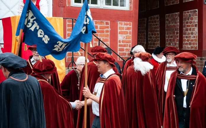 Æreshertugerne samlet ved udnævnelsen af ny Hertug i 2019 - Foto: René Holm