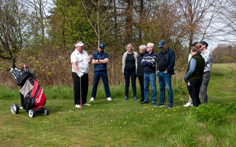 Morten Sørensen tilbyder golfkørekort på en weekend