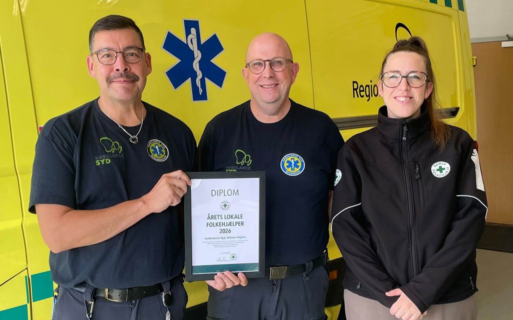 Ambulance Syd i Vojens kåret som Årets Folkehjælper
